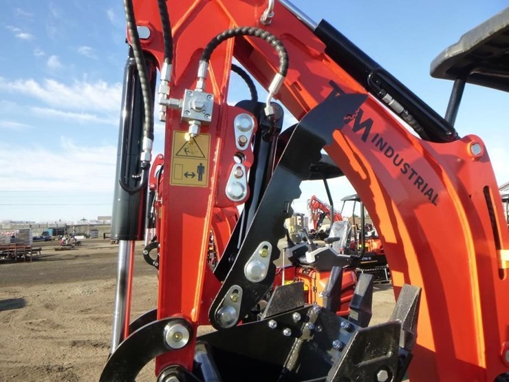 2025-tpm-16-hydraulic-excavator-image-13