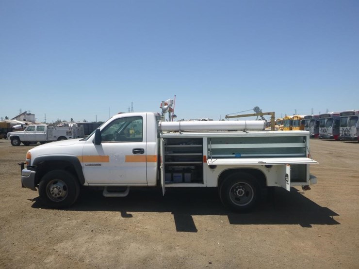 2007-gmc-3500-image-5