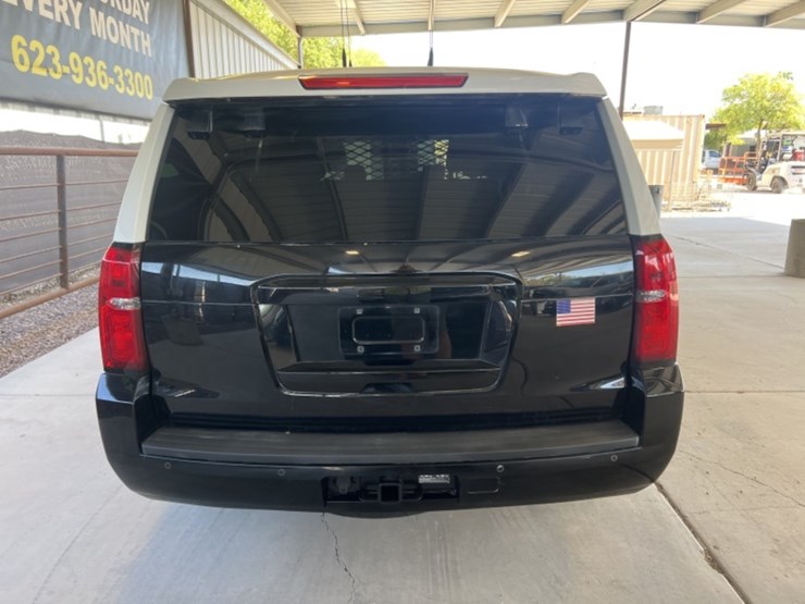 2017-chevrolet-tahoe-image-6