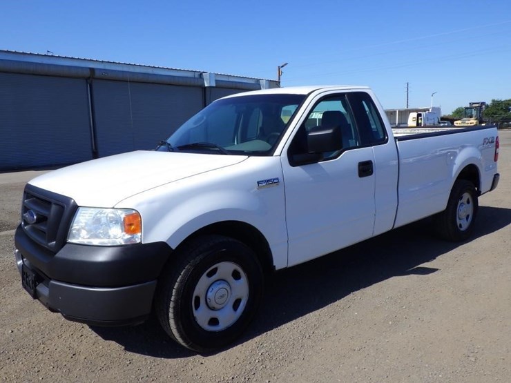2005-ford-f150-image-1