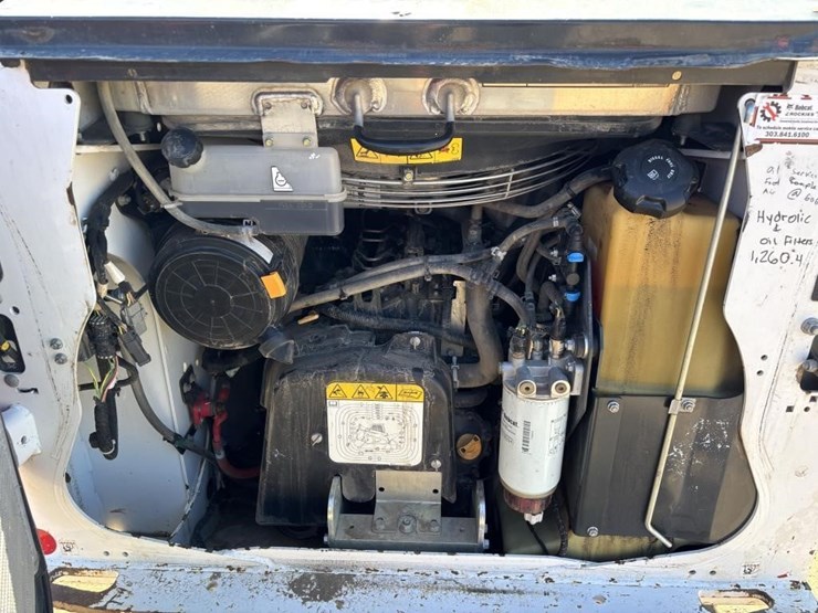 2021-bobcat-t76-image-34