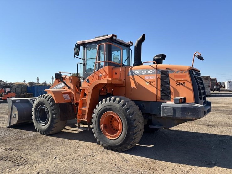 2013-doosan-dl300-3-image-4