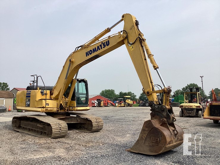 2014-komatsu-pc210-lc-10-image-8