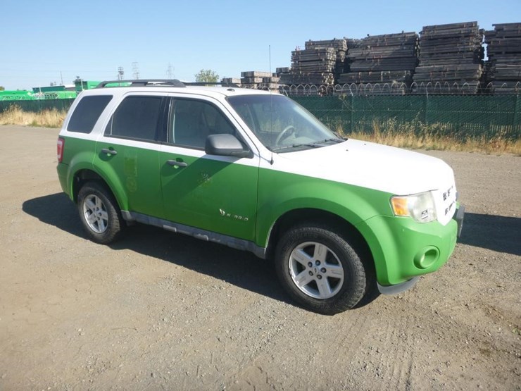 2009-ford-escape-image-3