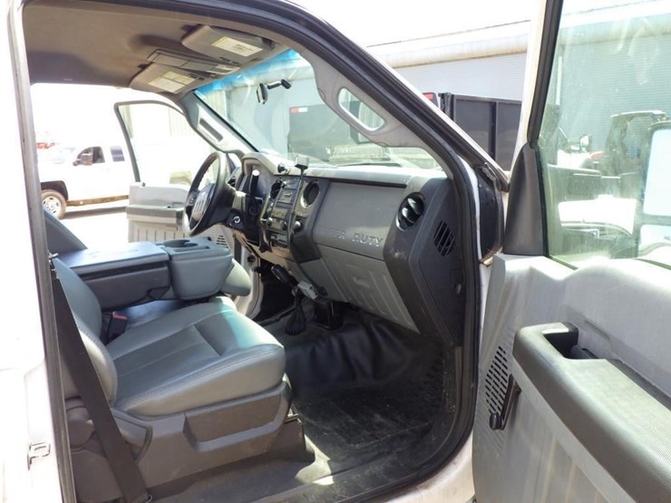 2014-ford-f550-image-6