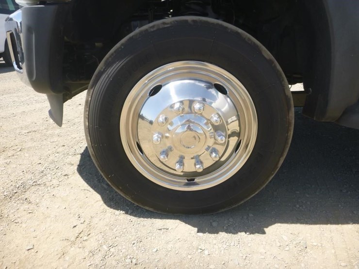 2012-ford-f550-image-21