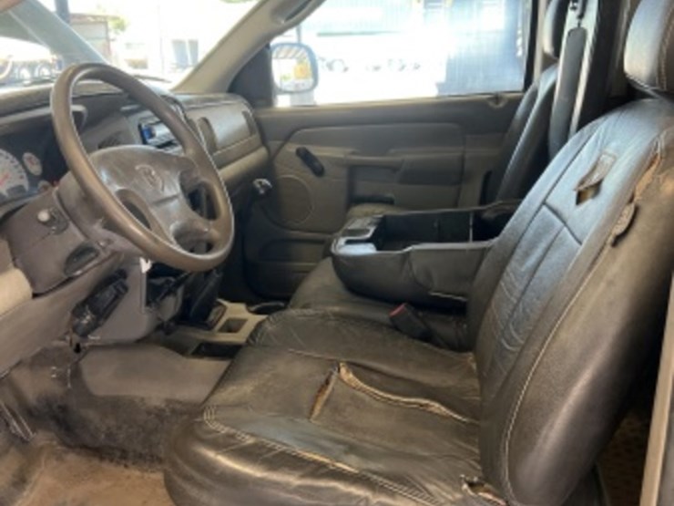 2003-dodge-ram-3500-image-21