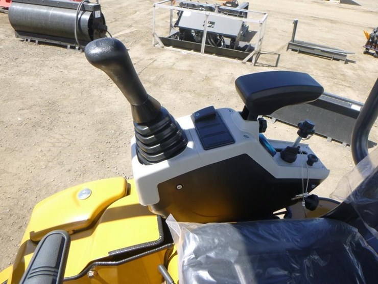 2025-cfg-qk18r-hydraulic-excavator-image-23