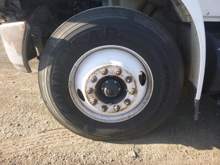 2004-international-durastar-4300-image-23