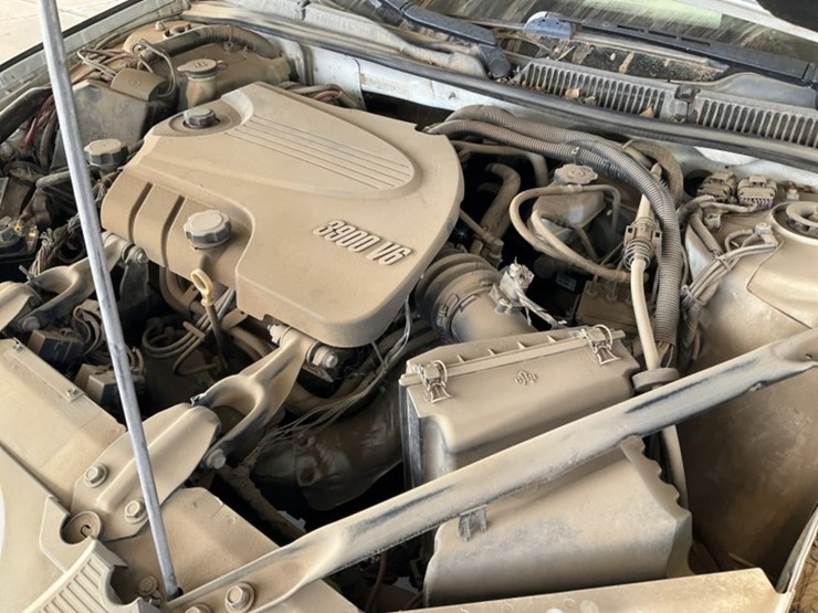 2010-chevrolet-impala-sdn-image-12