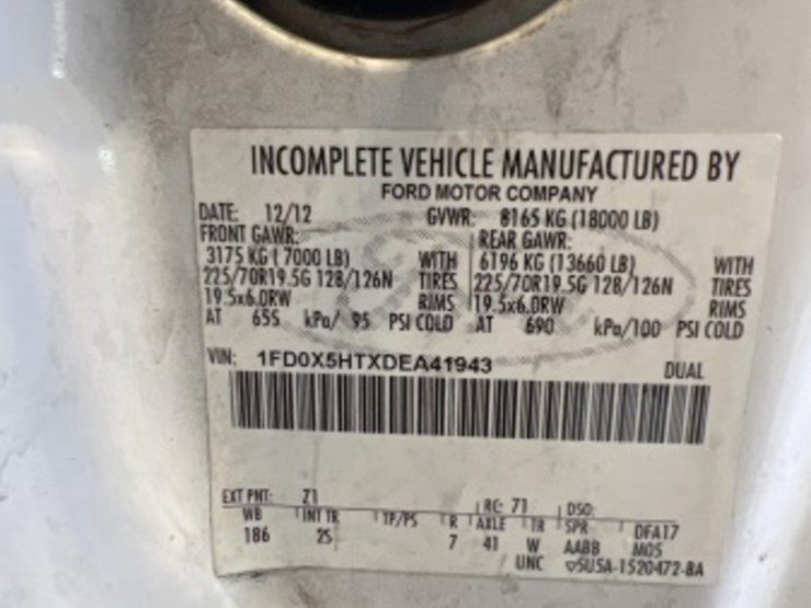 2013-ford-f550-image-17