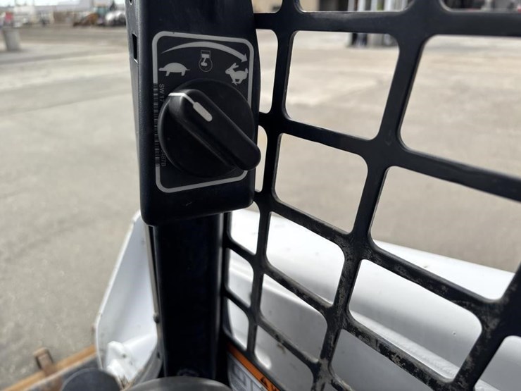 2018-bobcat-s550-image-25