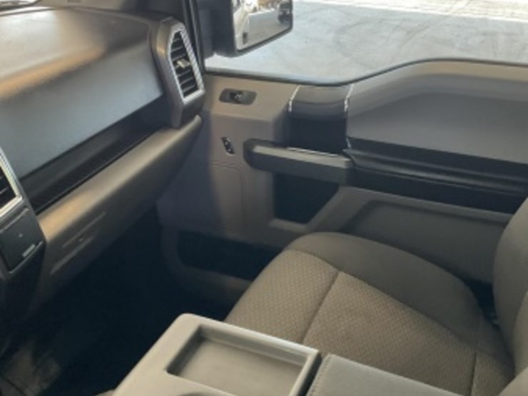 2016-ford-f150-image-19