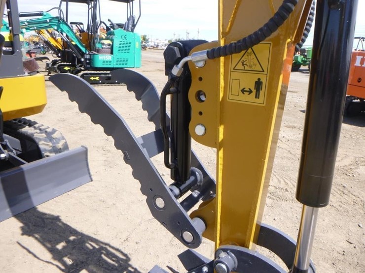 2025-cfg-qk18r-hydraulic-excavator-image-12