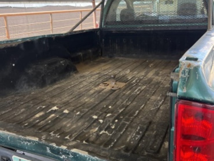 2003-dodge-ram-3500-image-10
