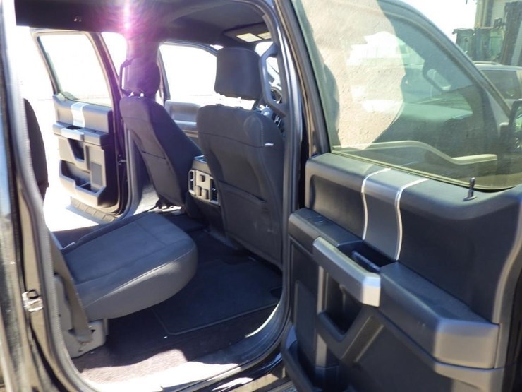 2017-ford-f150-image-8
