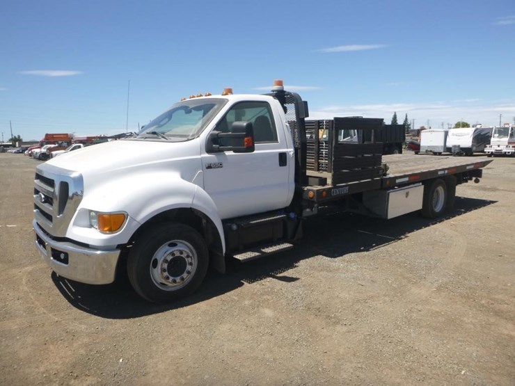 2013-ford-f650-image-1