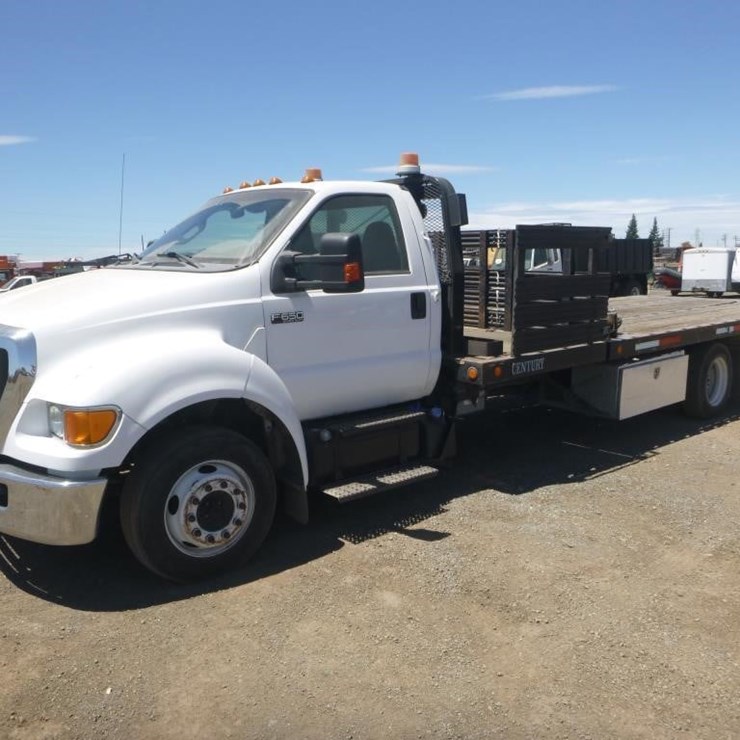2013 FORD F650