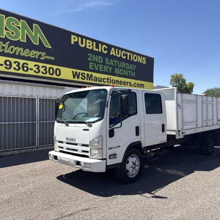 2009 ISUZU NPR