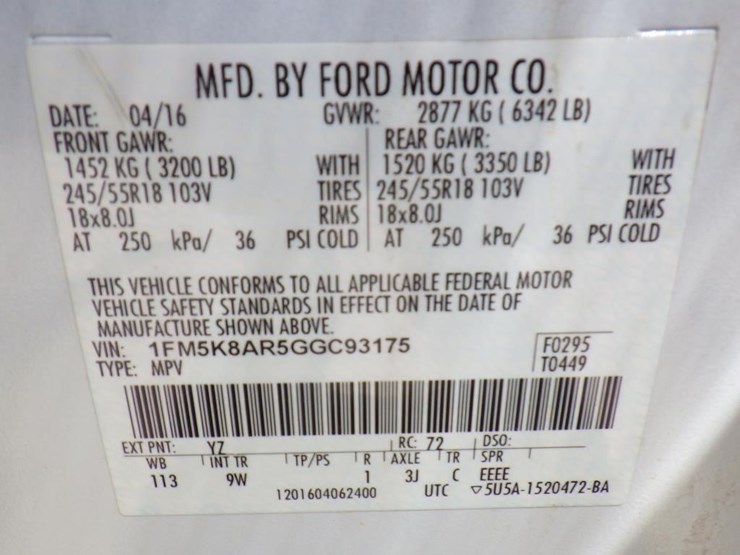 2016-ford-explorer-image-17