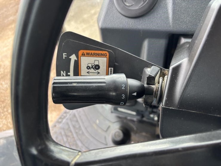 2019-deere-310l-ep-image-36