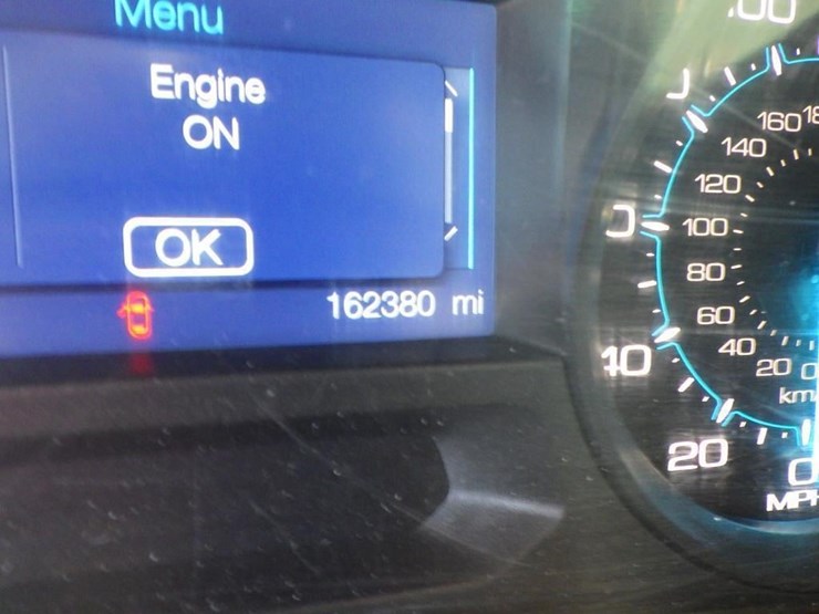 2015-ford-explorer-image-14
