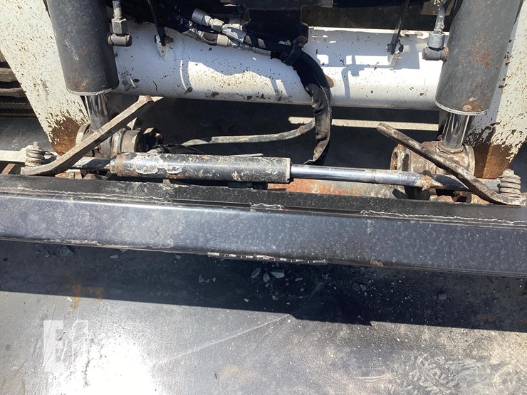 2020-bobcat-t870-image-12