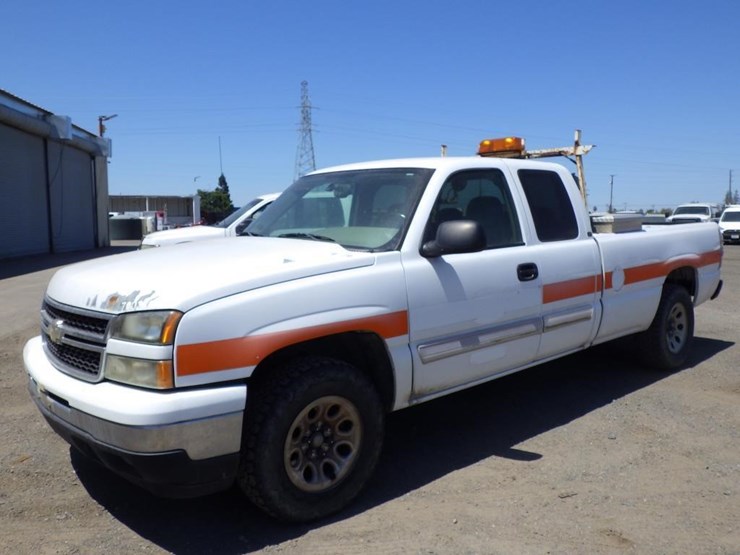 2007-chevrolet-1500-image-2