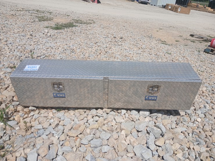 #18858-•-diamond-plate-tool-box-image-1