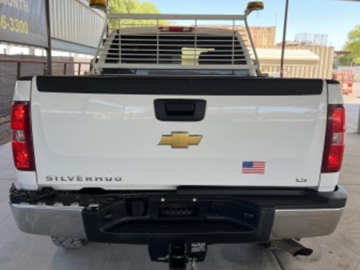 2013-chevrolet-silverado-2500hd-image-6