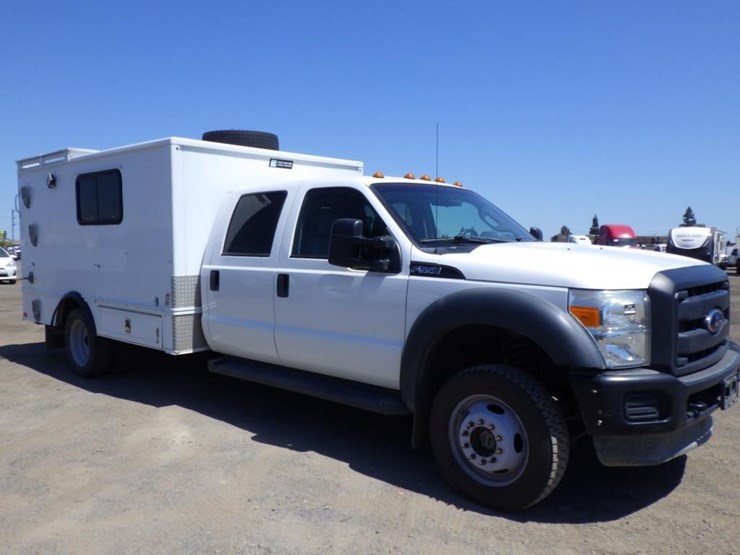 2012-ford-f550-image-3