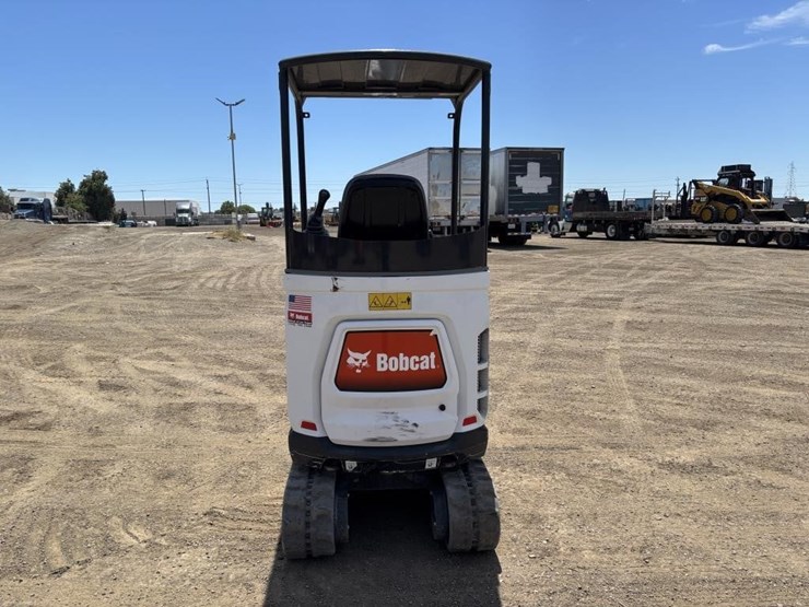 2022-bobcat-e20-image-8
