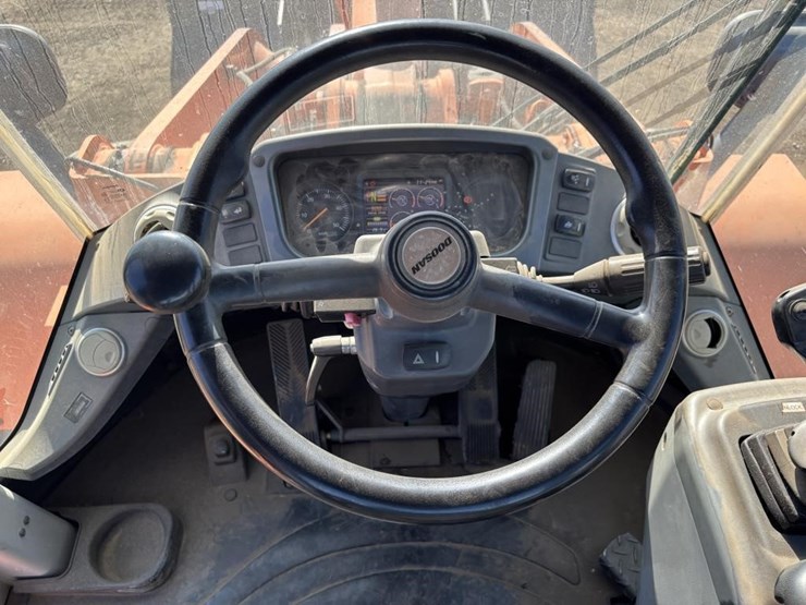 2013-doosan-dl300-3-image-29