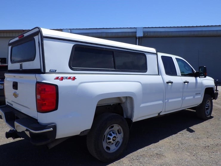 2019-chevrolet-2500hd-image-3
