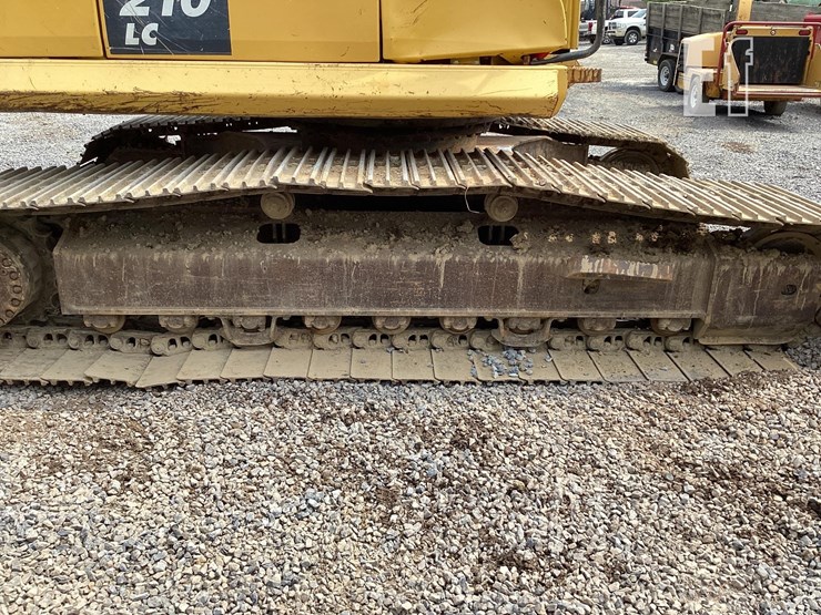 2014-komatsu-pc210-lc-10-image-7