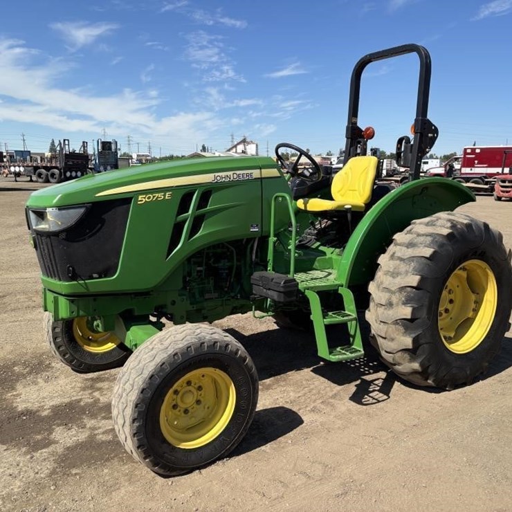 2018 JOHN DEERE 5075E