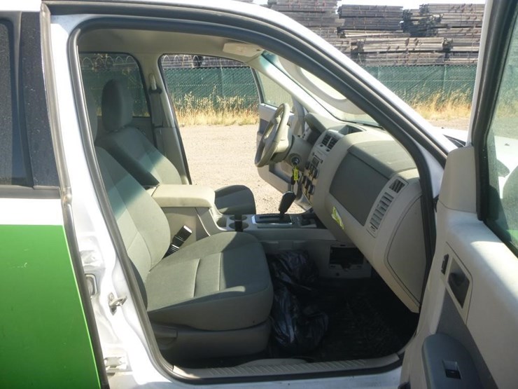 2009-ford-escape-image-9