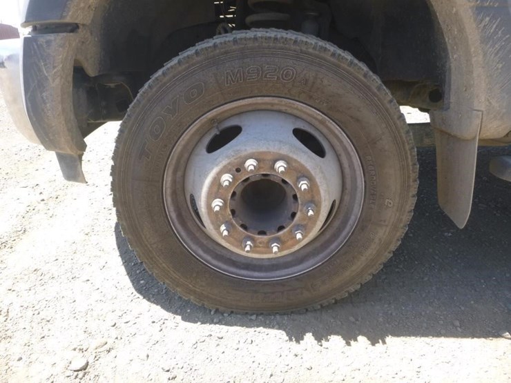 2017-ford-f550-image-31