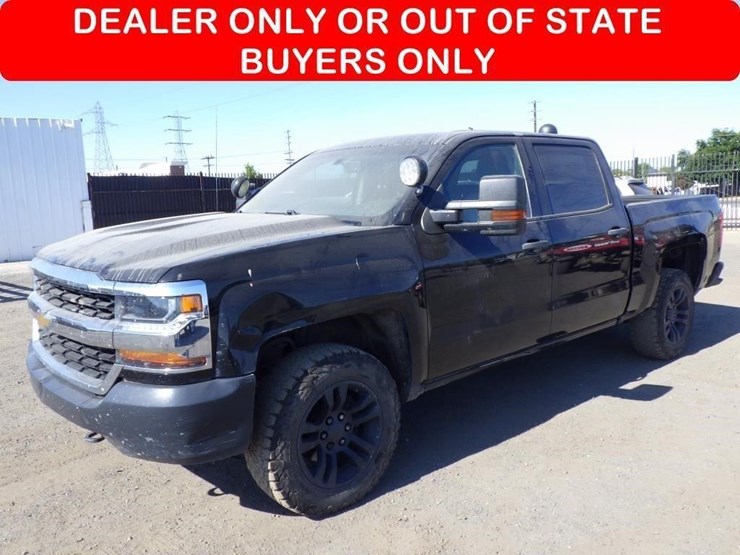 2017-chevrolet-1500-image-1