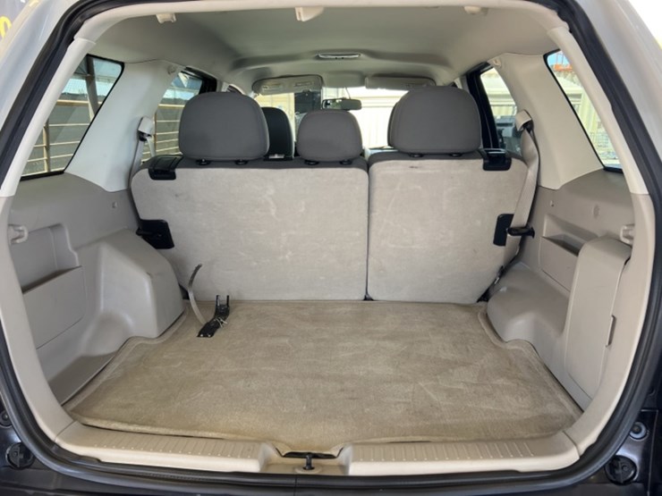 2012-ford-escape-xls-image-9