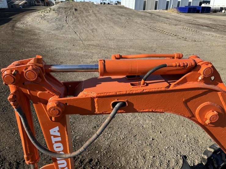 kubota-ex-7-hydraulic-excavator-image-12