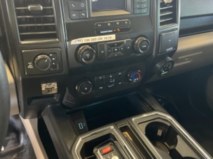 2019-ford-f150-image-21
