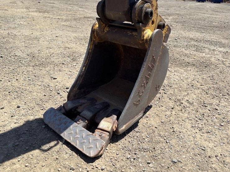 2020-deere-17g-image-12