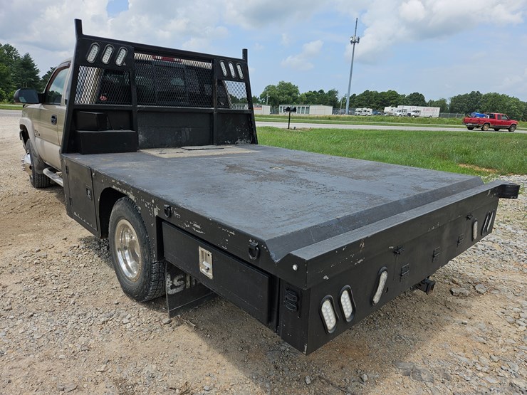 2005-chevrolet-silverado-3500-image-7