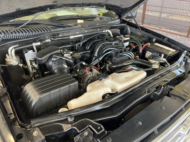 2009-ford-explorer-xlt-image-10