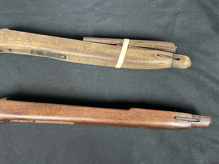 (2)-us-ww2-m1-carbine-stocks-image-3