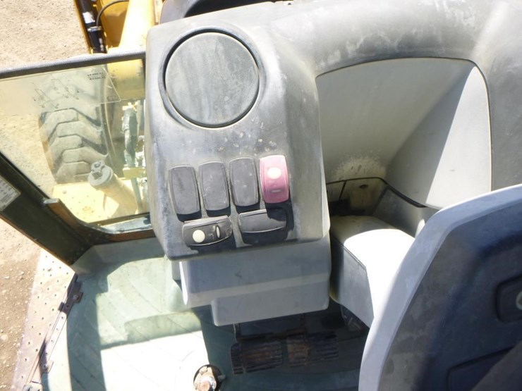2011-caterpillar-420e-image-28