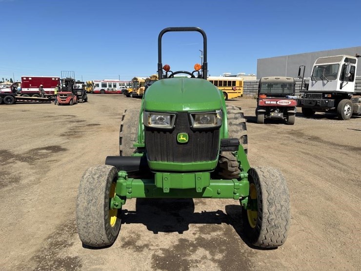2018-john-deere-5075e-image-6