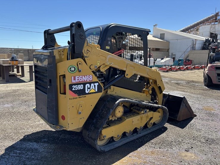 2016-caterpillar-259d-image-3