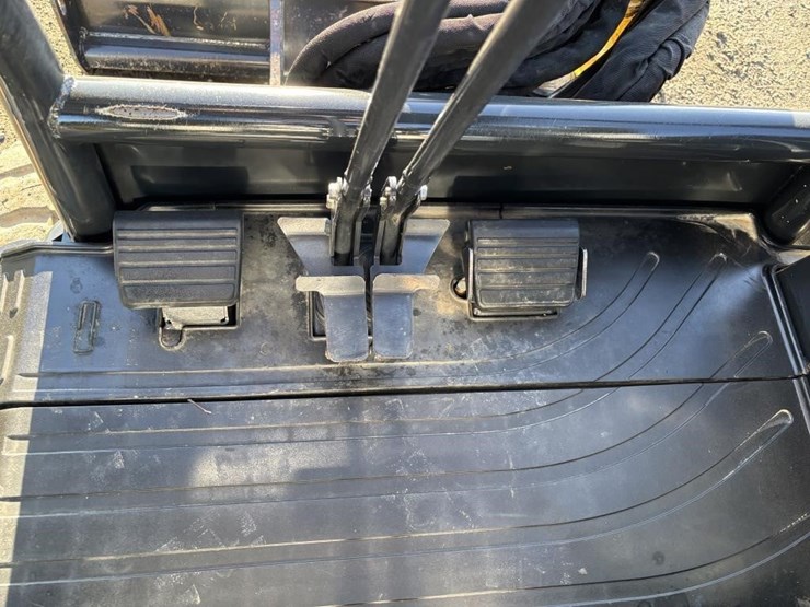 2020-yanmar-vi035-hydraulic-excavator-image-36
